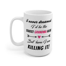 Never dreamed I'd be the sexiest Grandma alive - Promoted To Grandma Mug, Baby Announcement Grandparent Mug, Grandma To Be, New Grandma Gift